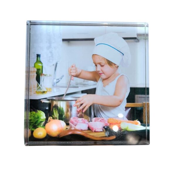 הדפסה על זכוכית אקרילית